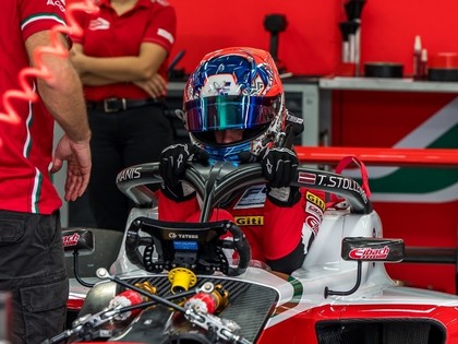 Štolcermanis februārī startēs prestižajā 'Formula 4 UAE' čempionātā