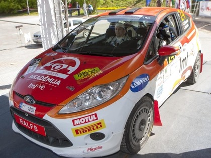 Sirmacim Polijā divi konkurenti cīņā par iespēju braukt ar Ford Fiesta R5