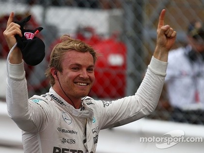 Monako F1 posmā uzvar Rosbergs, Hamiltonam sāpīga neveiksme