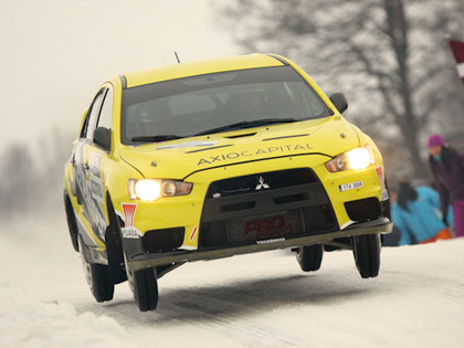 Hals Winter Rally uz starta 80 ekipāžas no 7 valstīm 