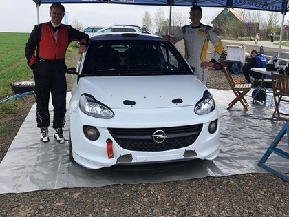 Mārtiņš Sesks aizvada pirmos rallija testus uz asfalta (FOTO)