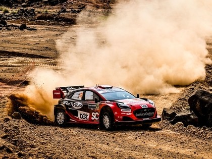 Saūda Arābijas WRC treniņos Sesks ātrākais no 'M-Sport Ford' braucējiem