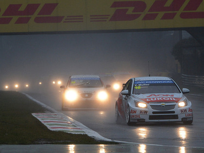 Milleram WTCC dubultuzvara, žiguļi līdz sacensībām nemaz netiek