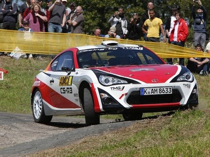 250 Zs jaudīgā Toyota GT86 CS-R3 gaida savus pircējus (VIDEO)